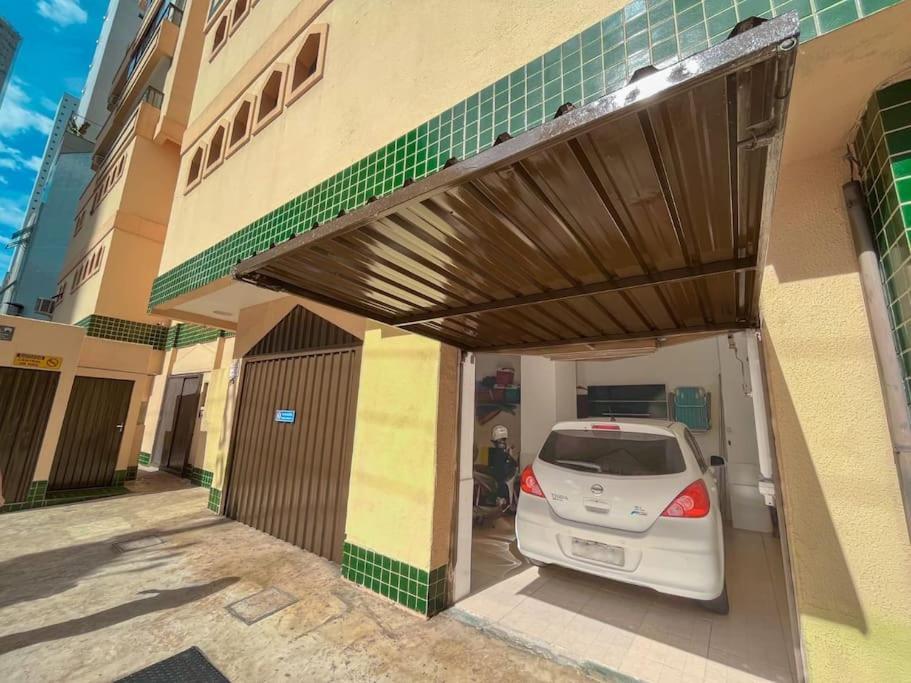 1 Quadra Da Praia E Da Roda Gigante Balneario Camboriu Exterior photo